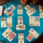 CARTOMANTE CLARA: CONSULTO DETTAGLIATO E PROFESSIONALE.