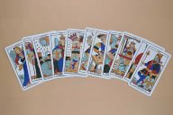 CARTOMANTE CLARA: CONSULTO DETTAGLIATO E PROFESSIONALE.